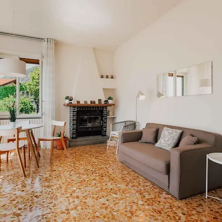 39 Moltrasio, Hébergement de vacances Moltrasio
