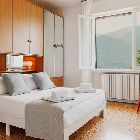 Hébergement de vacances 39 Moltrasio, *
