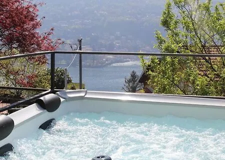 39 Moltrasio, Hébergement de vacances *